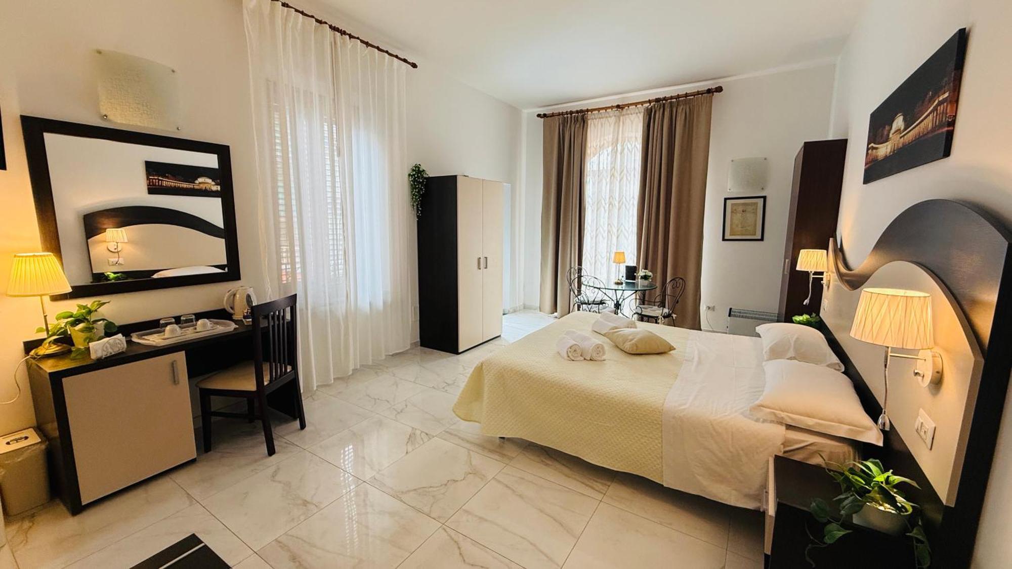 מאיורי La Maison Rose מראה חיצוני תמונה
